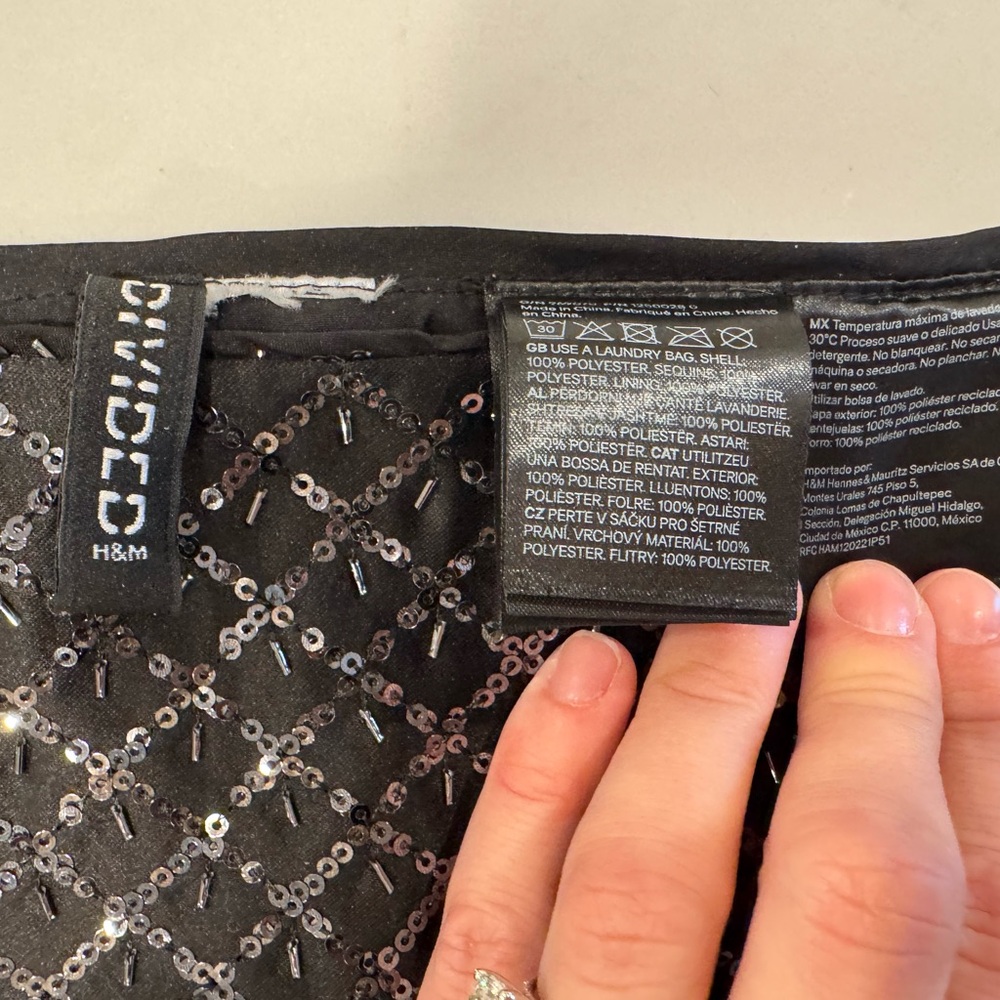 H&M sequin skirt - Picture 4 of 4